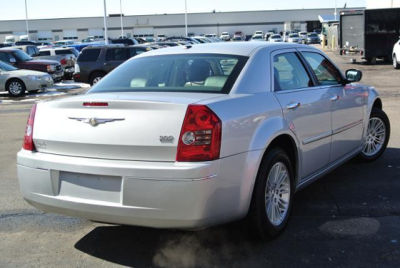 2010 Chrysler 300  Touring