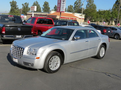 2010 Chrysler 300  Touring