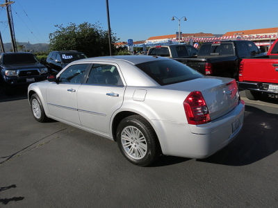 2010 Chrysler 300  Touring