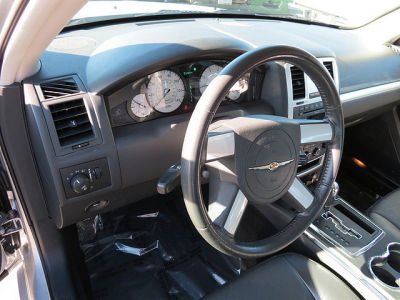 2010 Chrysler 300  Touring