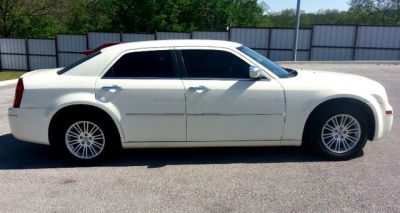 2010 Chrysler 300  Touring