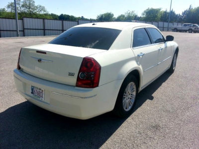2010 Chrysler 300  Touring