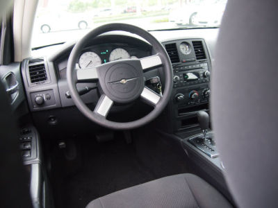 2008 Chrysler 300  LX