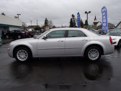 2010 Chrysler 300  Touring Signature