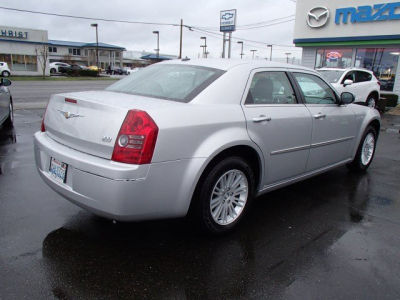 2010 Chrysler 300  Touring Signature