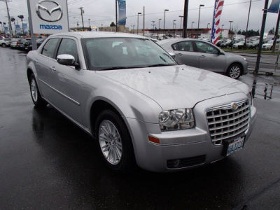2010 Chrysler 300  Touring Signature