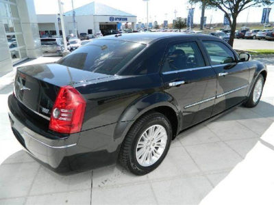 2010 Chrysler 300  Touring