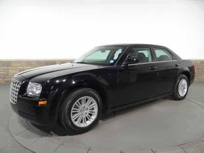 2009 Chrysler 300  LX