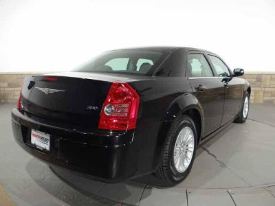 2009 Chrysler 300  LX