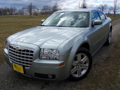 2005 Chrysler 300  Touring