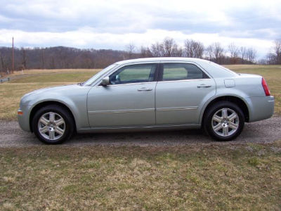 2005 Chrysler 300  Touring