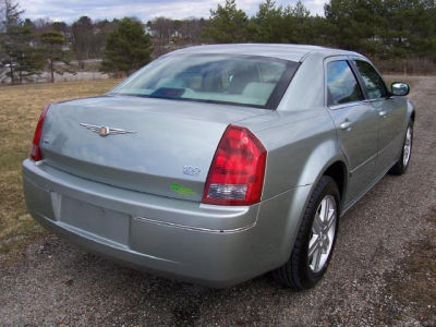 2005 Chrysler 300  Touring