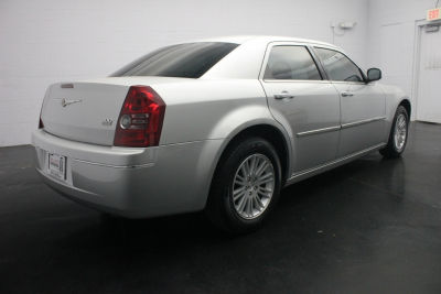 2010 Chrysler 300  Touring