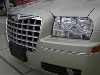 2010 Chrysler 300  Touring