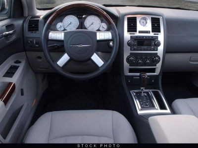 2009 Chrysler 300  LX