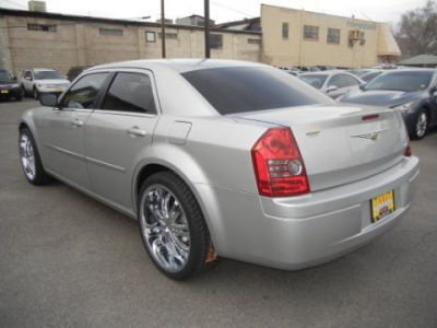 2009 Chrysler 300  LX