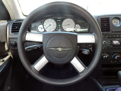 2008 Chrysler 300  LX