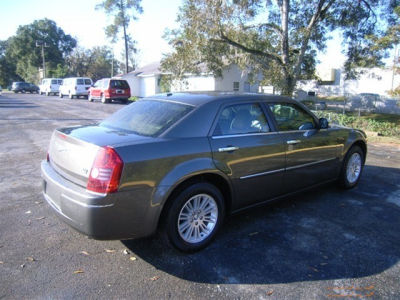 2010 Chrysler 300  Touring