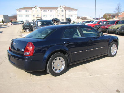 2005 Chrysler 300  Touring