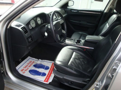 2009 Chrysler 300  Touring