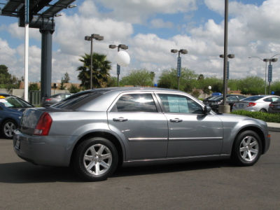 2007 Chrysler 300  Base