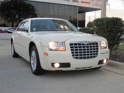 2010 Chrysler 300  Touring