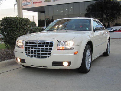 2010 Chrysler 300  Touring