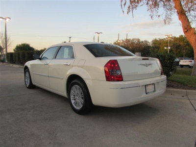 2010 Chrysler 300  Touring