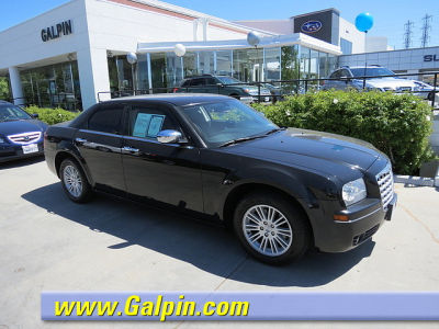 2010 Chrysler 300  Touring