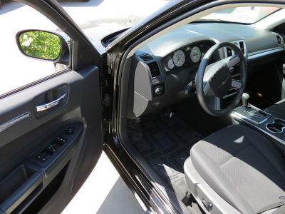 2010 Chrysler 300  Touring