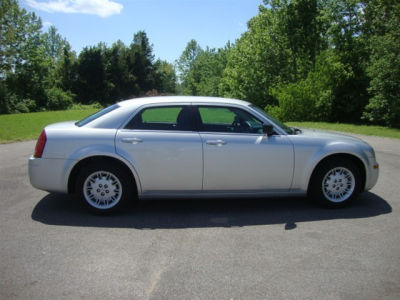 2007 Chrysler 300  Base