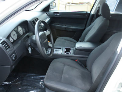 2008 Chrysler 300  LX