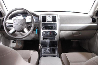 2009 Chrysler 300  LX