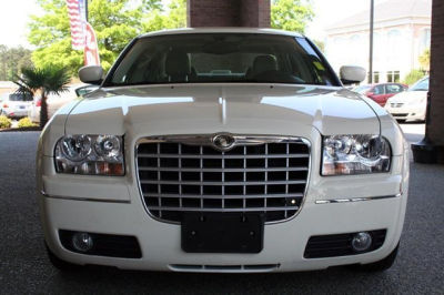 2005 Chrysler 300  Touring