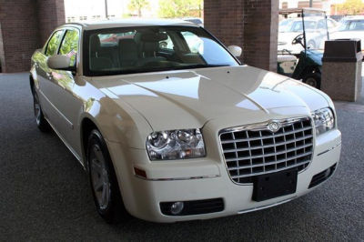 2005 Chrysler 300  Touring
