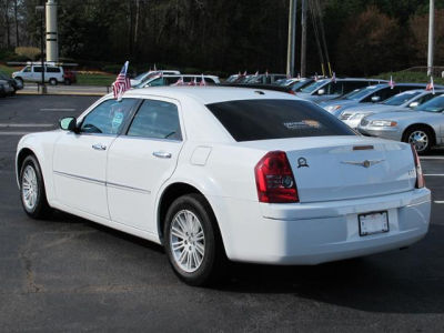 2010 Chrysler 300  Touring