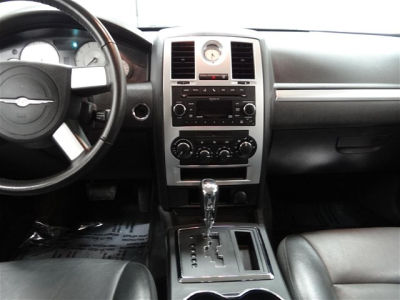 2010 Chrysler 300  Touring