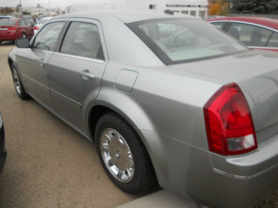 2005 Chrysler 300  Touring