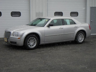 2009 Chrysler 300  Base