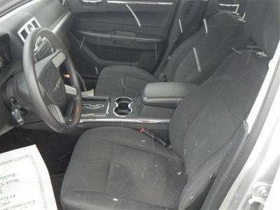 2009 Chrysler 300  Base