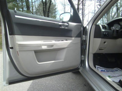 2006 Chrysler 300  Touring