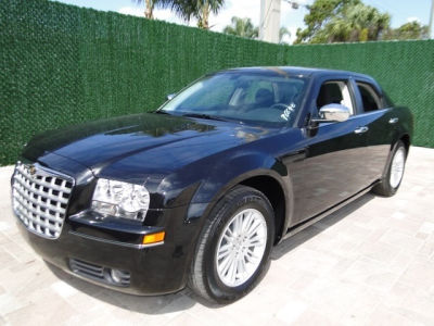 2010 Chrysler 300  Touring