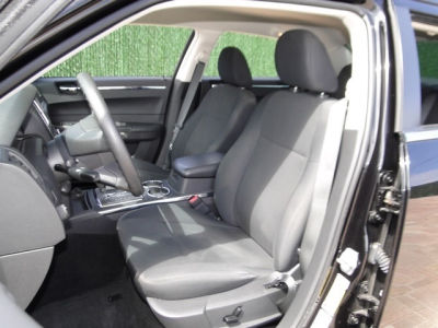 2010 Chrysler 300  Touring