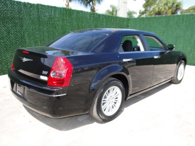 2010 Chrysler 300  Touring