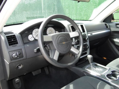 2010 Chrysler 300  Touring