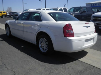 2009 Chrysler 300  LX