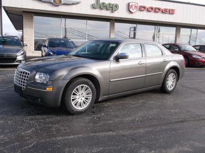 2010 Chrysler 300  Touring