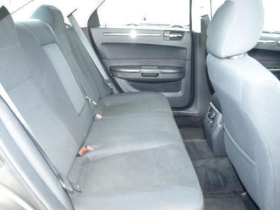 2010 Chrysler 300  Touring