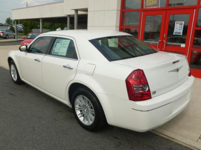 2010 Chrysler 300  Touring