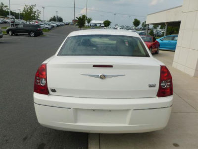 2010 Chrysler 300  Touring